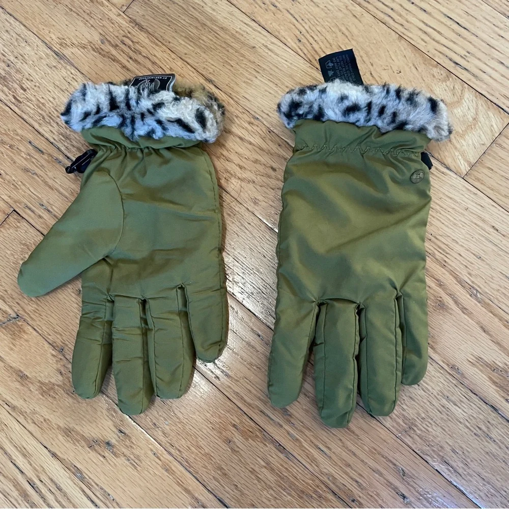 Women's Weatherproof Lined with Leopard Trim Gloves